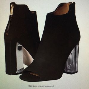 Calvin Klein Lulah Bootie, Size 10